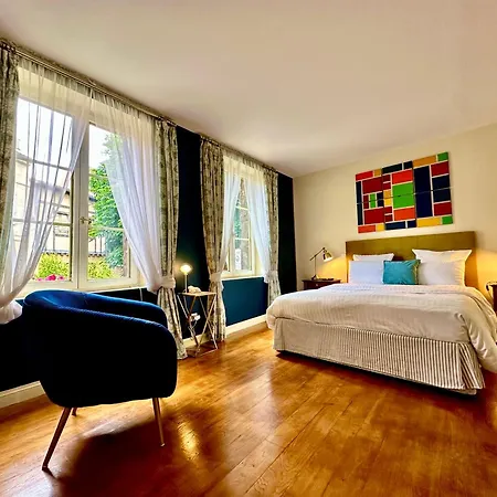 Couette-café Le Logis Plantagenet *