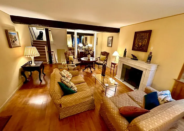 Le Logis Plantagenêt Couette-café 3*